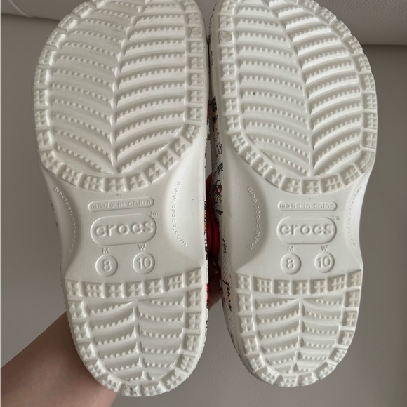 CROCS Limited Edition Peanuts Classic Unisex Clog w/ Jibbitz; Men 8 / Women 10 - Picture 8 of 11